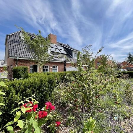 Haus Veronika Links Wyk auf Föhr Екстериор снимка